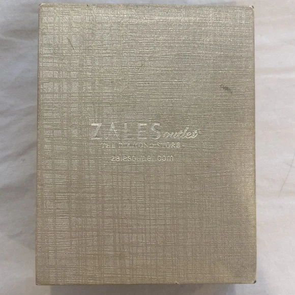 Zales diamond necklace - Picture 2 of 2